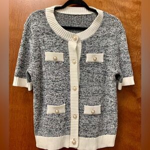 Gray & cream pearl button short sleeve cardigan sweater